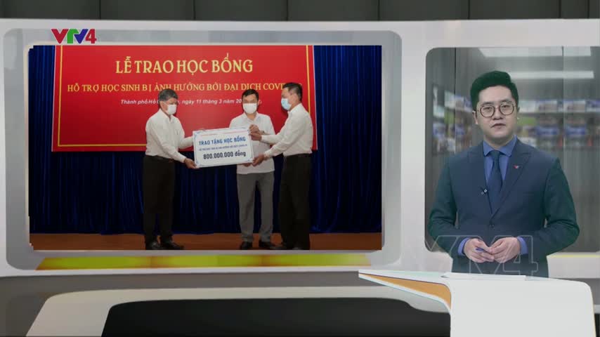 Trao học bổng hỗ trợ học sinh Thành phố Hồ Chí Minh chịu ảnh hưởng bởi Covid-19