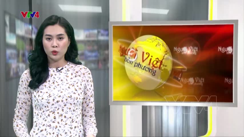 Gùi cõng gạo vào vùng bị cô lập tại Phước Sơn, Quảng Nam