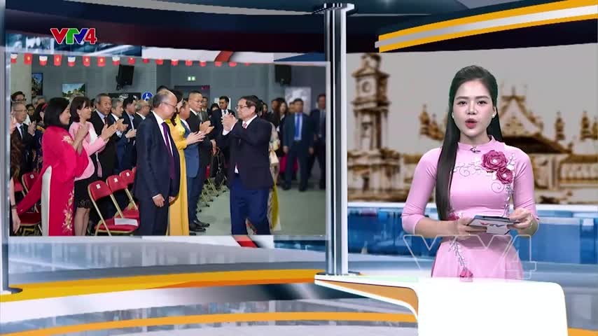 Thủ tướng dâng hoa tưởng niệm Chủ tịch Hồ Chí Minh và gặp gỡ cộng đồng người Việt Nam tại Pháp