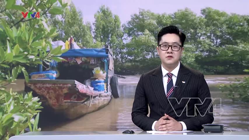 Tiệm tạp hóa trên sông Rạch Cà Mau