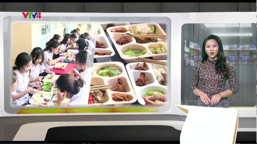 Ấm lòng bữa cơm trưa tiếp sức mùa thi
