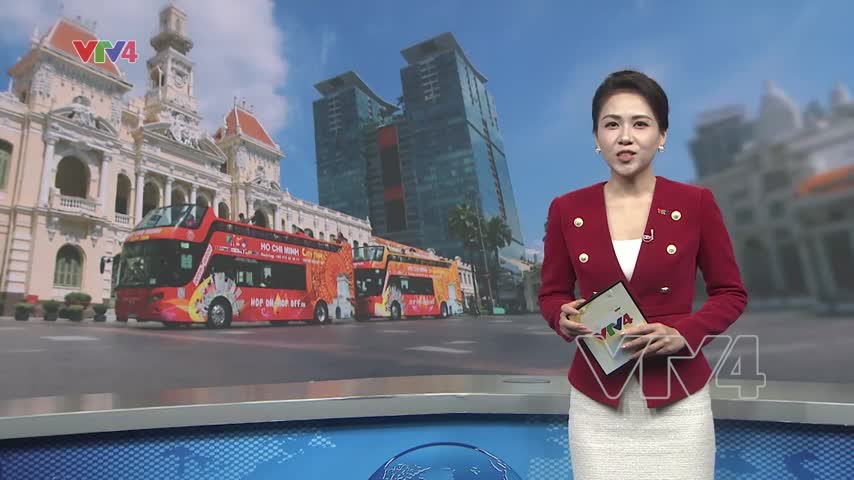 Xe buýt du lịch 2 tầng phục vụ tham quan Thành phố Hồ Chí Minh