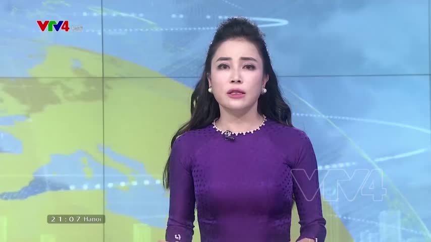 Vận chuyển lương thực cho người dân vùng cô lập 