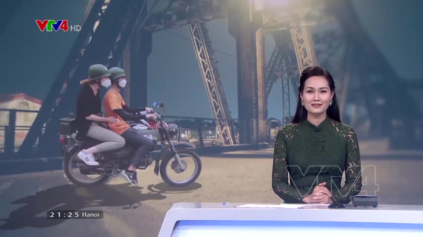 Thú vị tour xe máy đêm Hà Nội