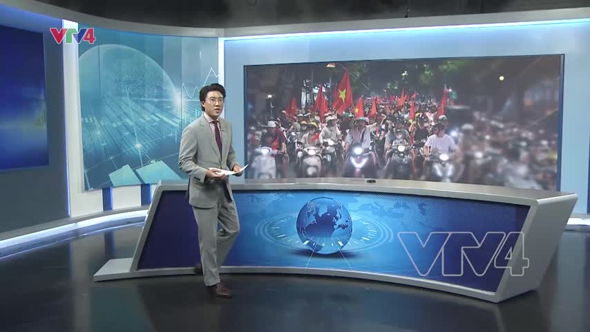 Người hâm mộ mừng đội tuyển việt nam vô địch Asean cup 2026