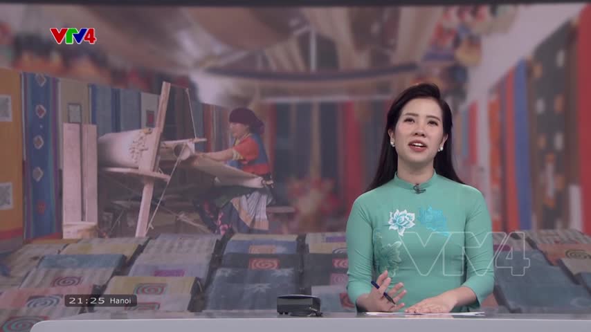 Nghề dệt lanh thay đổi cuộc sống phụ nữ Mông