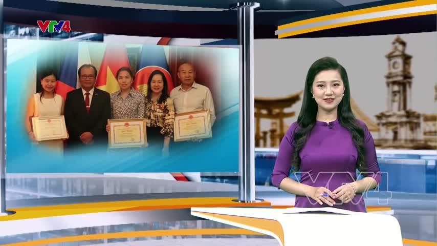 Khen thưởng những cá nhân có thành tích xuất sắc tại Cộng hòa Séc