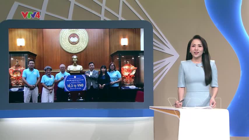 Người Việt tại Séc trao tặng hơn 10 tỷ đồng tới đồng bào vùng bão lũ