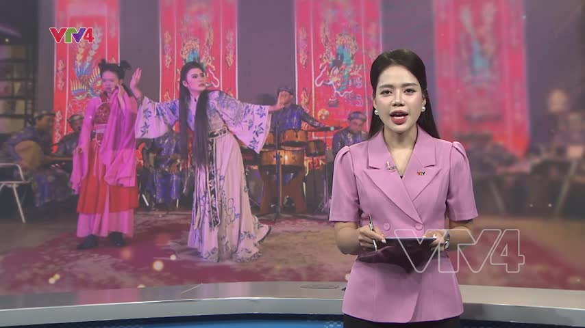 Hát bội giữa đường sách
