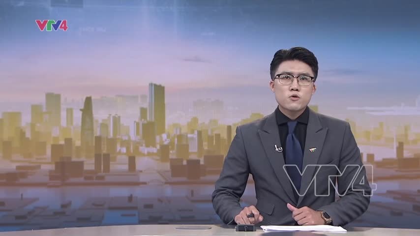 Xuyên đêm tìm kiếm các nạn nhân trong vụ lật tàu