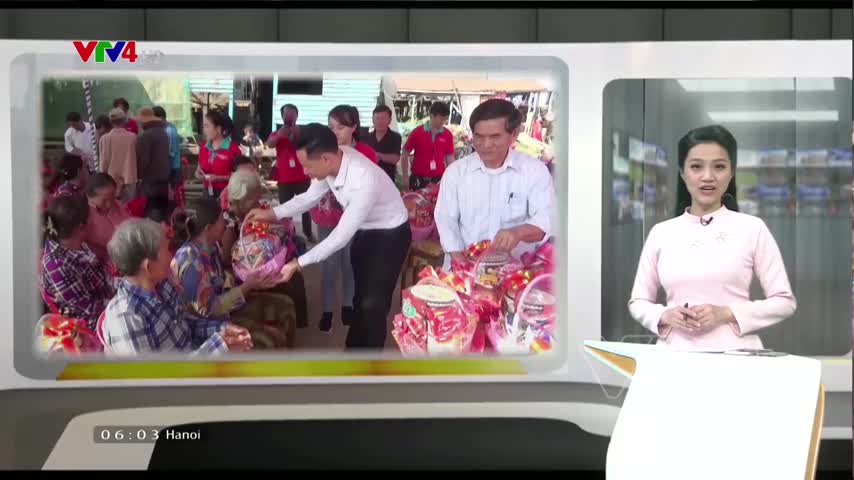 Doanh nghiệp Việt tặng quà tết cho kiều bào khó khăn ở Campuchia