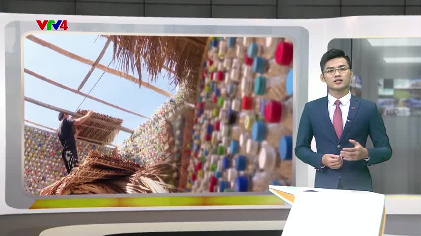 Ngôi nhà xây từ chai lọ nhựa bỏ đi