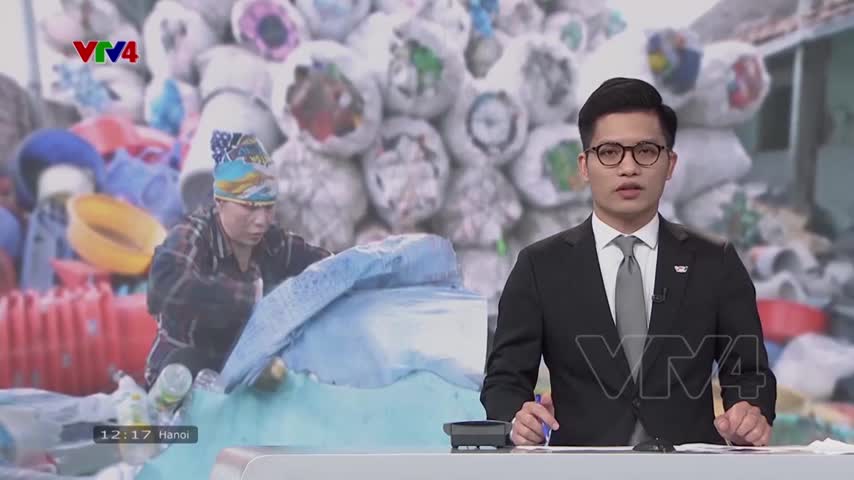 Mưu sinh trong làng tái chế rác lớn nhất Hà Nội