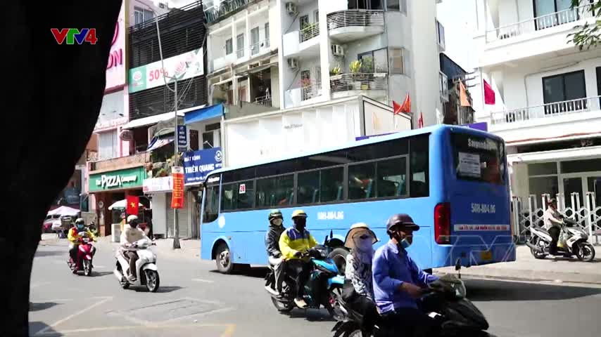 Buổi sáng đầu tiên sau 50 năm thống nhất của các nhiếp ảnh gia