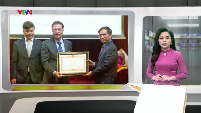 Bộ trưởng Bộ Ngoại giao gặp gỡ cộng đồng người Việt Nam tại Liên bang Nga
