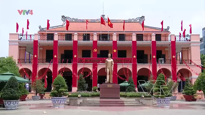 Tưởng nhớ Chủ Tịch Hồ Chí Minh và chủ tịch Tôn Đức Thắng