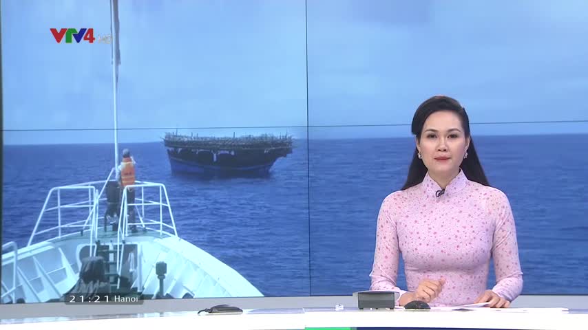 Cứu tàu cá ngư dân gặp nạn tại Trường Sa