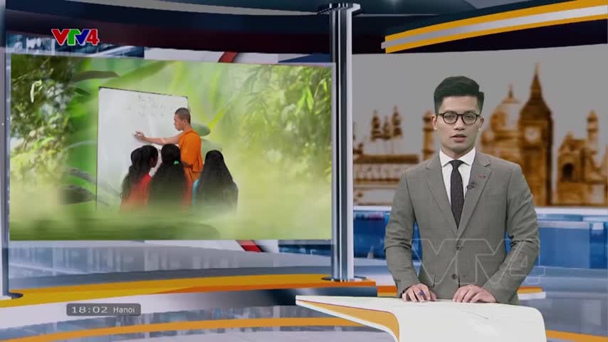 Lớp học tiếng Việt trên đất Phật