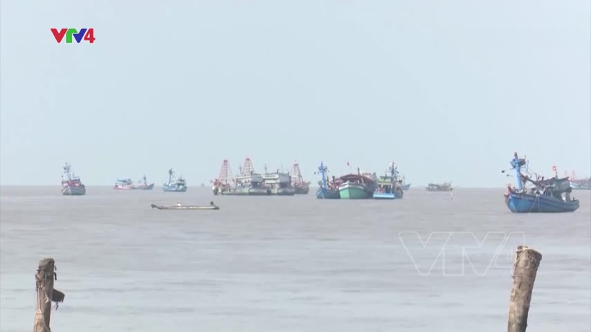 Chủ tịch Nước thăm, động viên các bác sỹ tuyến đầu chống dịch